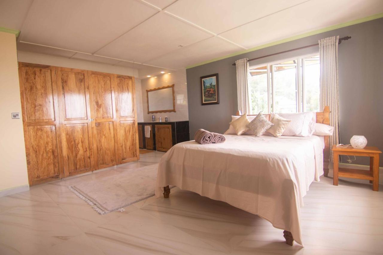 Azamat Self-Catering Apartment Pointe La Rue 外观 照片
