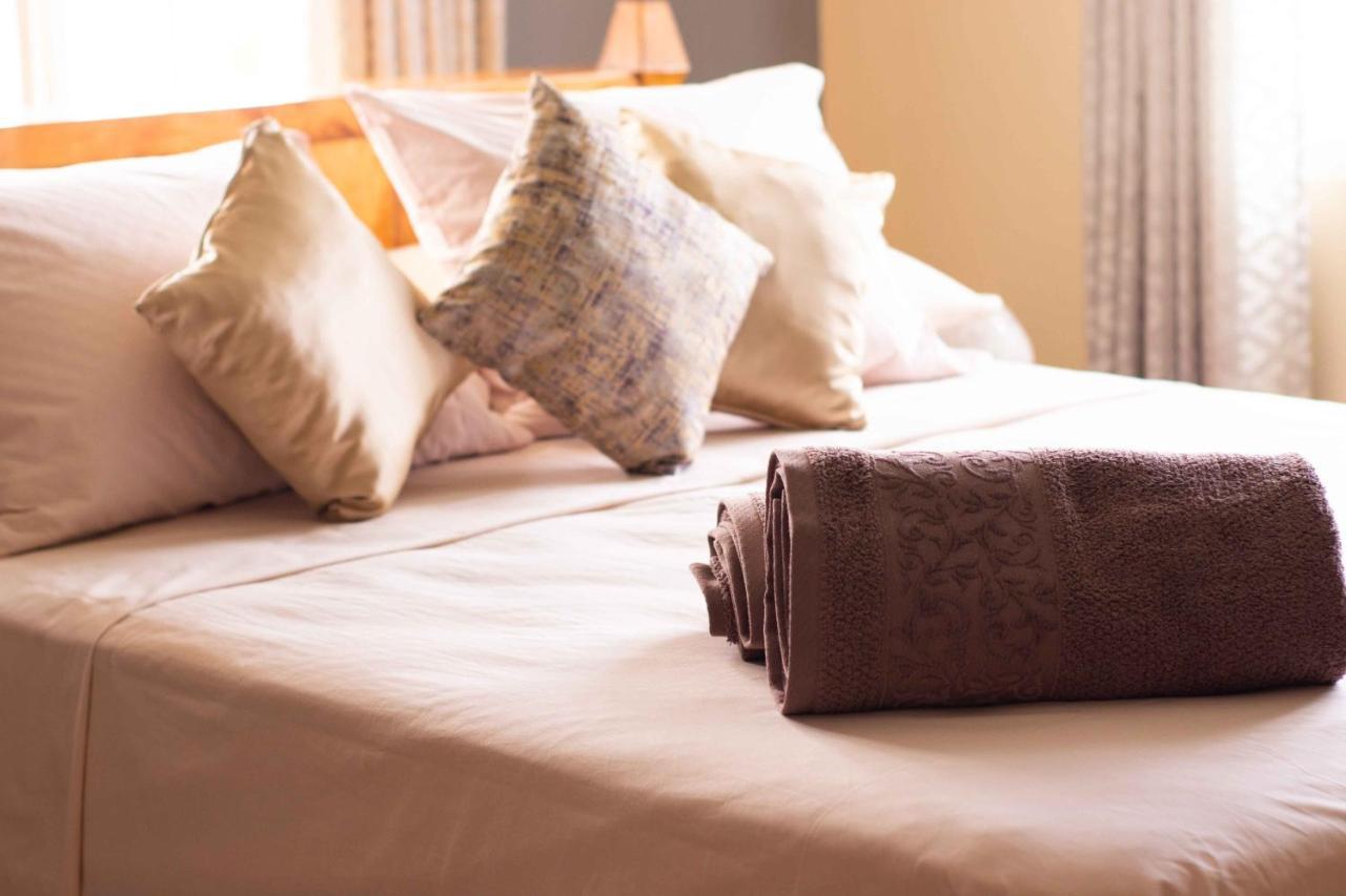 Azamat Self-Catering Apartment Pointe La Rue 外观 照片
