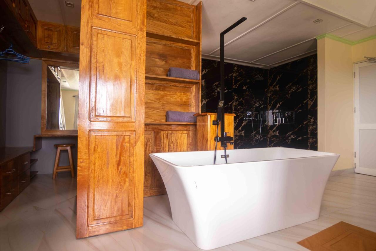 Azamat Self-Catering Apartment Pointe La Rue 外观 照片